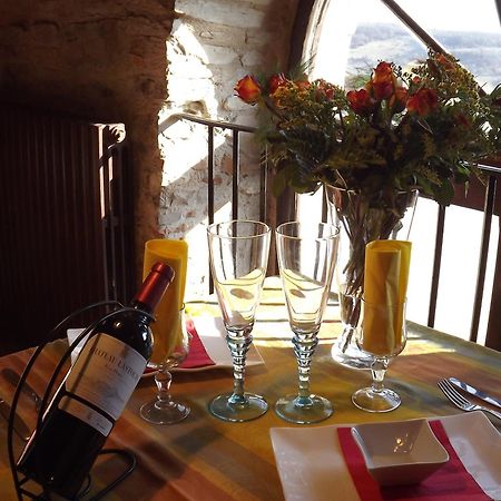 Auberge De La Halle Cordes Sur Ciel Dış mekan fotoğraf