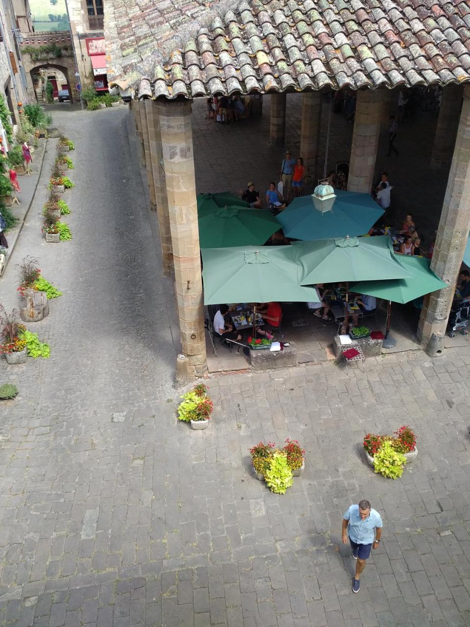 Auberge De La Halle Cordes Sur Ciel Dış mekan fotoğraf